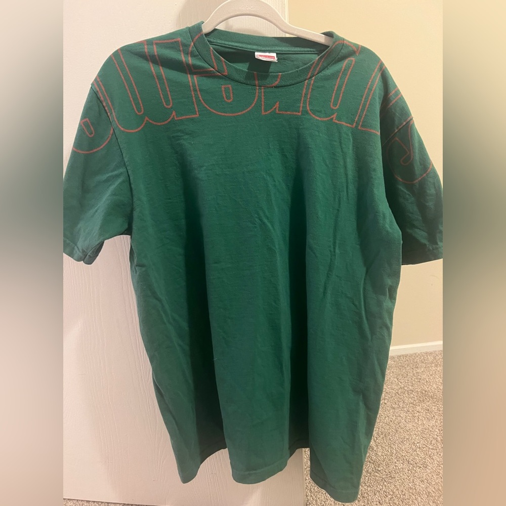 Supreme green men’s tee size large